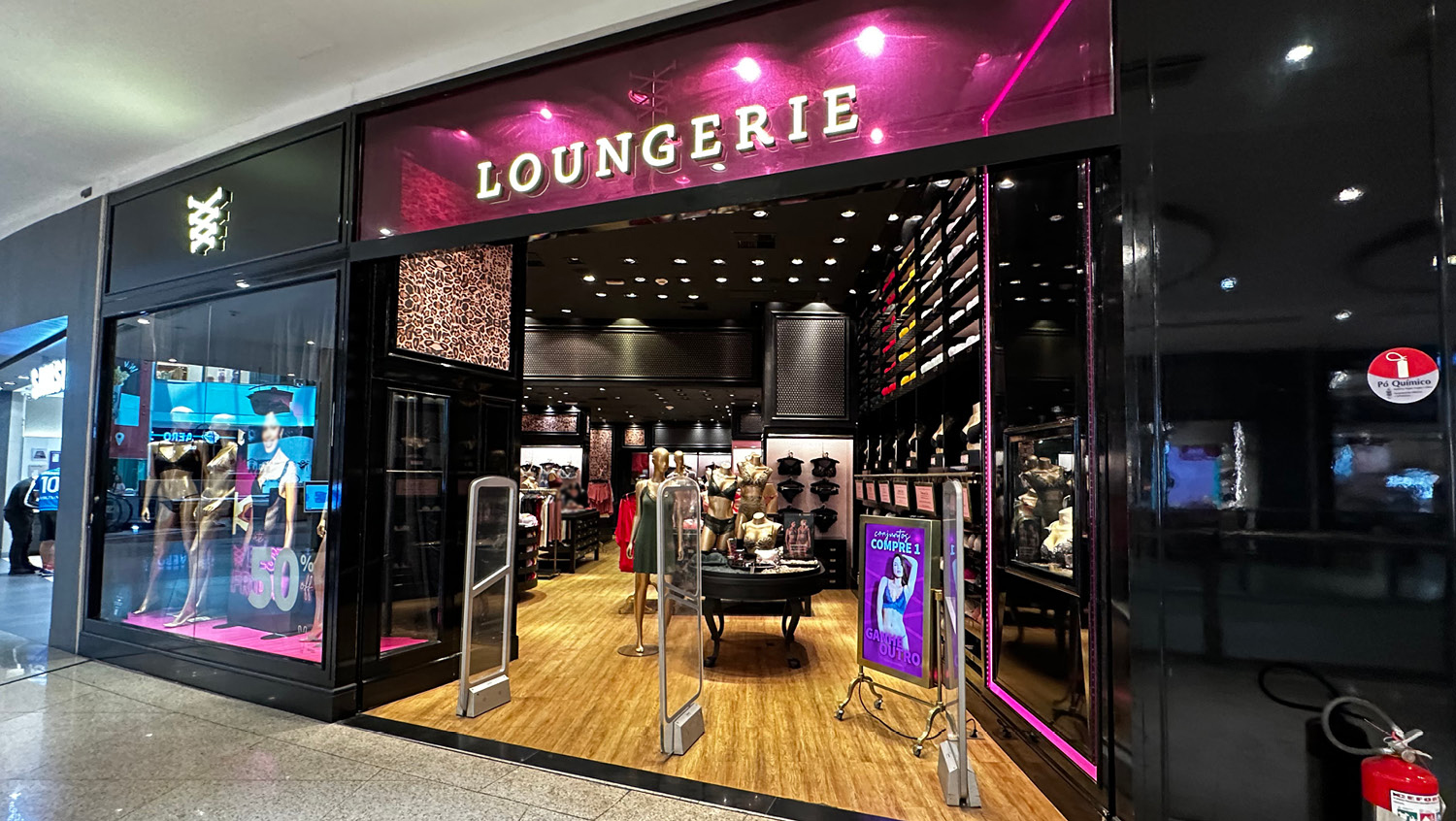 LOUNGERIE