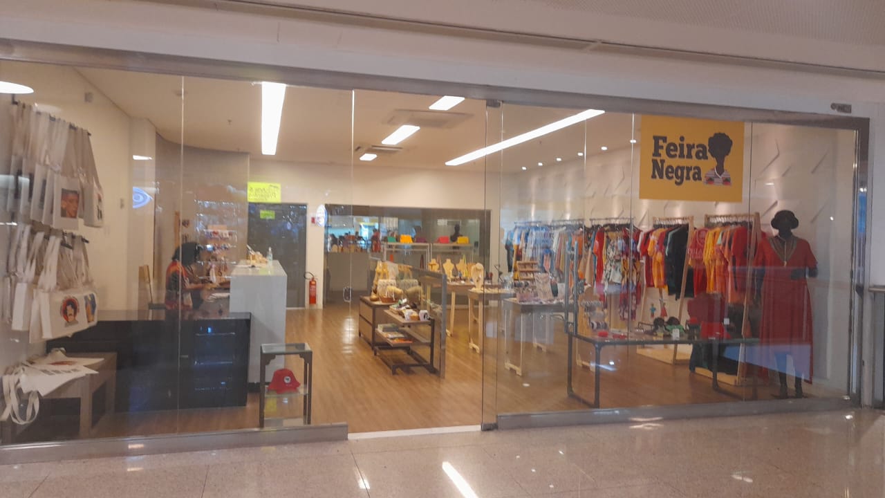 FEIRA NEGRA