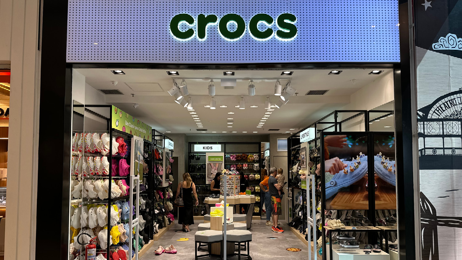 CROCS