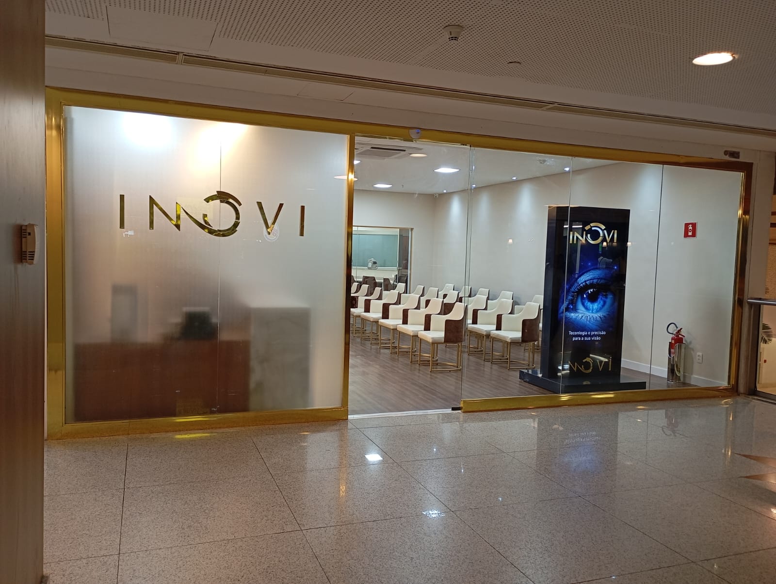 CLÍNICA OFTALMOLÓGICA INOVI